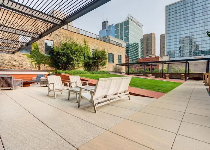 Apartment W Loop 1br W Pool Gym Lounge Nr L Chi-750 *