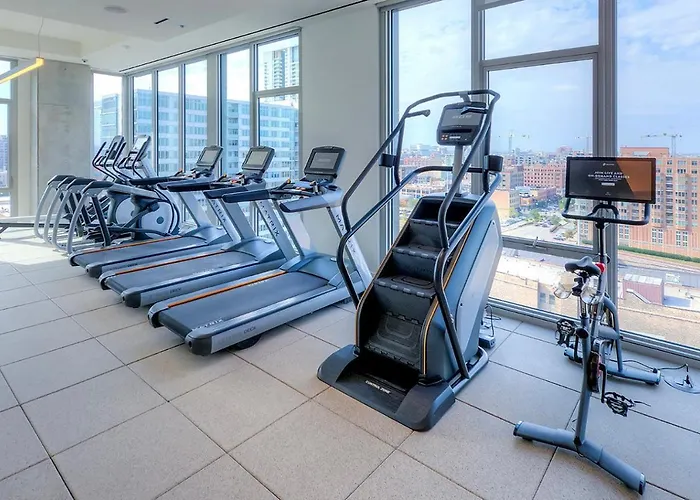 Apartment W Loop 1br W Pool Gym Lounge Nr L Chi-750